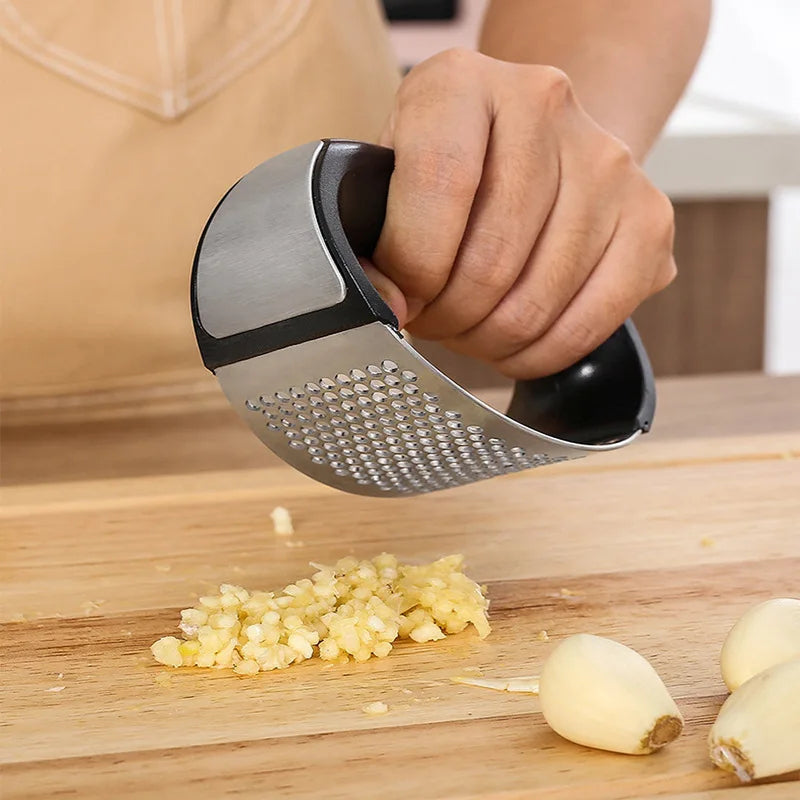 Stainless Steel Garlic Press & Crusher – Manual Handheld Mincer & Chopper